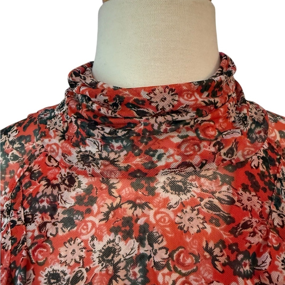 Free People All Dolled Up Top Red Combo Open Back Sheer Tie Cuffs Size Medium - Picture 6 of 13